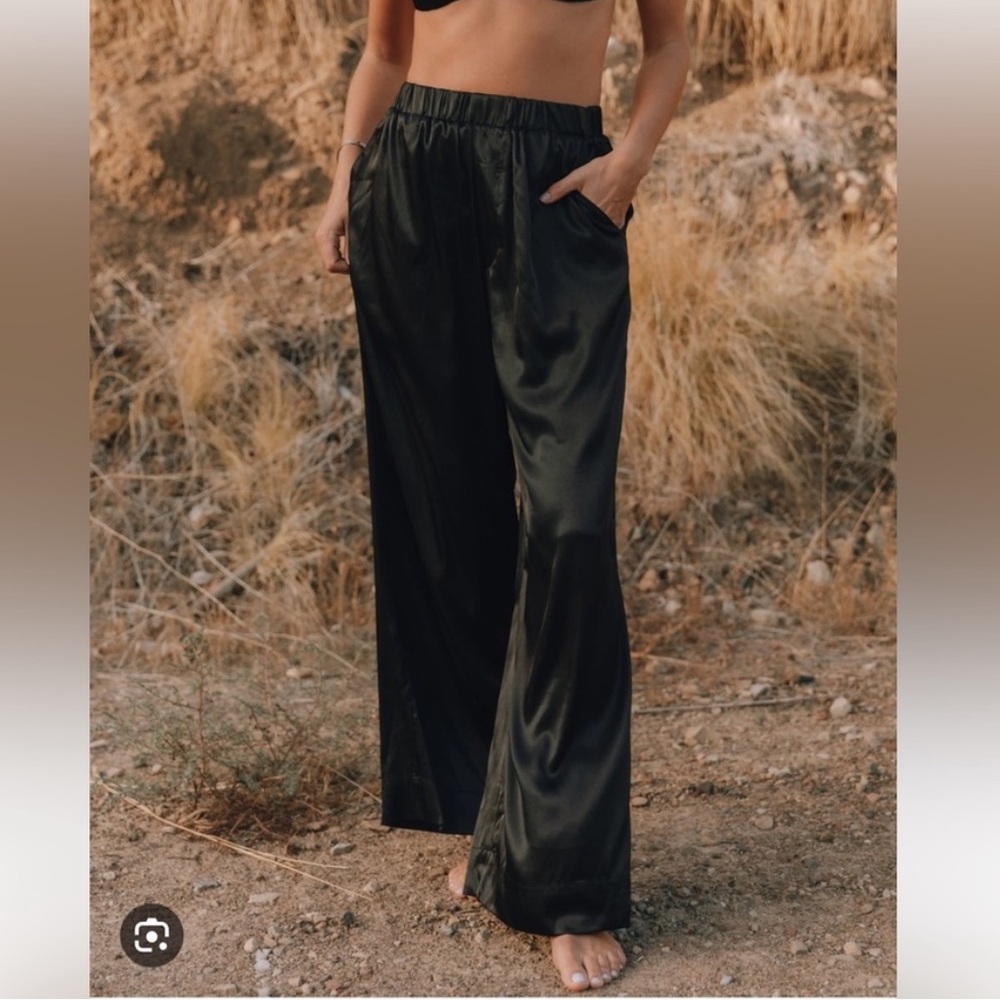 Daily Drills Silky Pant in Black